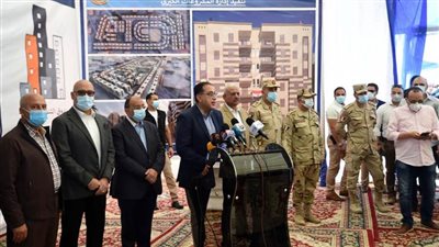 رئيس الوزراء يتفقد مشروع ممشى أهل السويس والمنطقة الترفيهية