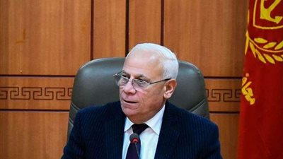 محافظ بورسعيد يوجه بتذليل أية عقبات تواجه حملة 