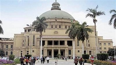 جامعة القاهرة: لن نسمح من الغد بدخول غير المطعمين