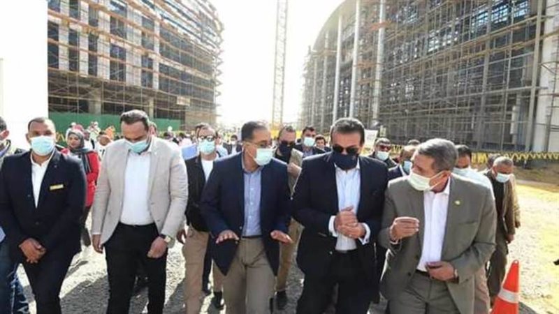 رئيس الوزراء يتفقد