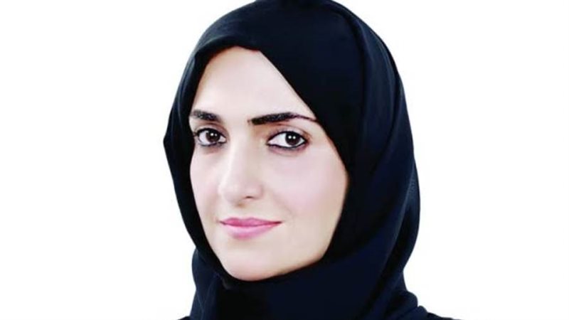 الروائية الإماراتية