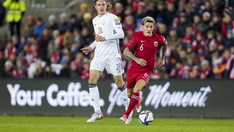 النرويج و لاتفيا