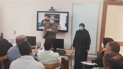  تدريب العاملين بتعليم بني سويف على استخدام التكنولوجيا ضمن خطة التحول الرقمي 