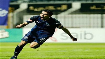نجم بيراميدز يوقع للأهلي وإدارة النادي تتمسك به