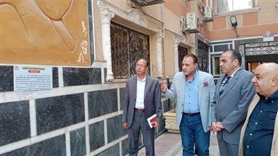 سعيد يتابع إجراءات تطبيق منع دخول الموظفين بدون كارت تطعيم كورونا بملوى