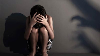 حقيقة  تداول فيديو يتضمن تعرض طفل للاعتداء من قبل زوجة والدة