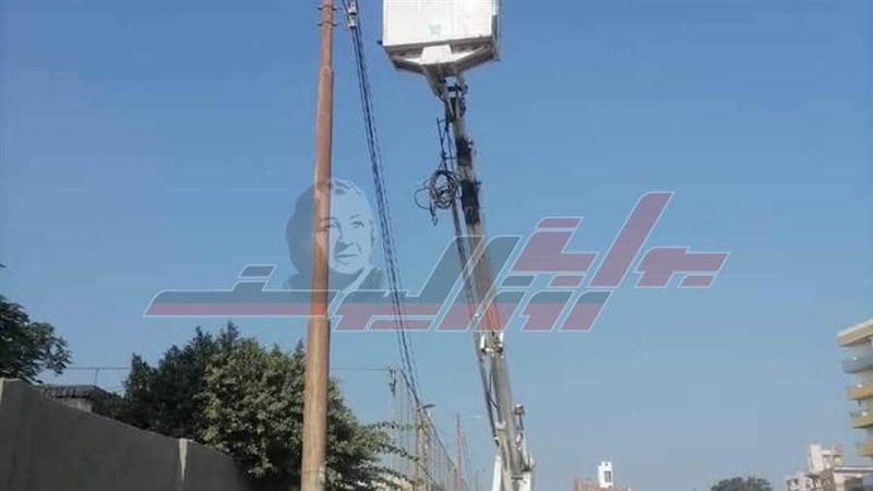 صيانة أعمدة الإنارة