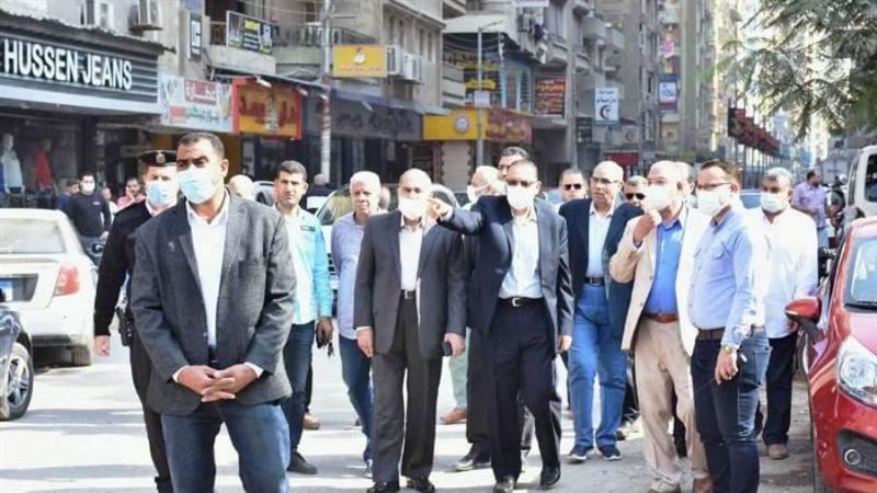 محافظ الشرقية خلال