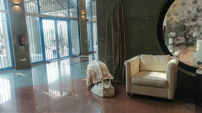 معرض فني لطلاب جامعة حلوان من خامات البيئة