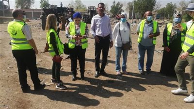 إدارة البيئة بالأقصر تبحث الحد من آثار المخلفات البلاستيكية