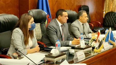 محافظ البحيرة يترأس اللجنة الدائمة للوظائف القيادية