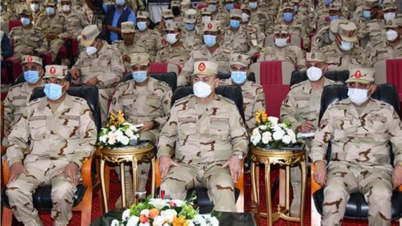 رئيس الأركان يشهد