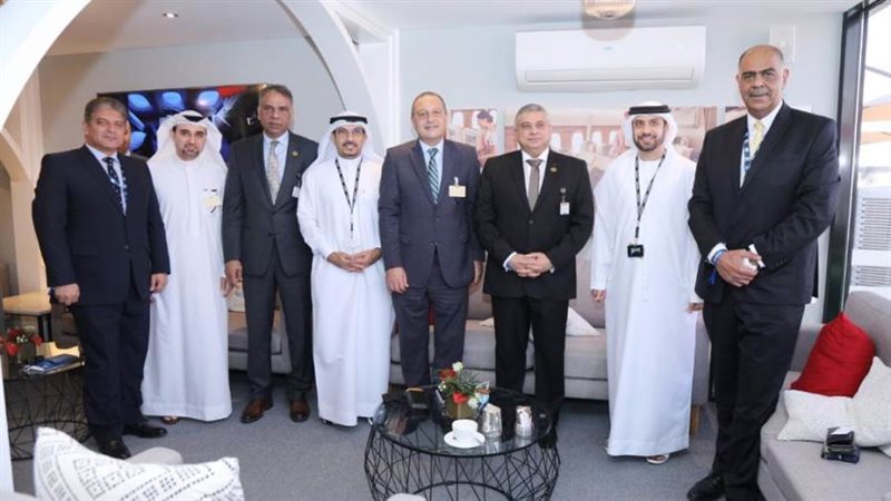 مسؤلى وزارة الطيران