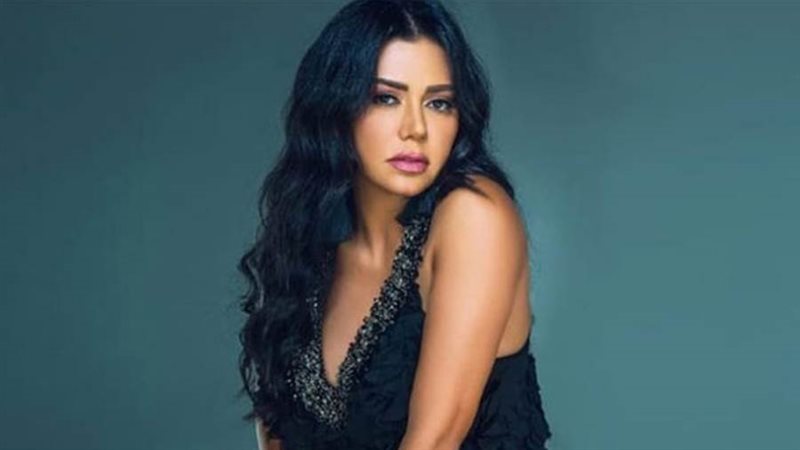 الفنانة رانيا يوسف