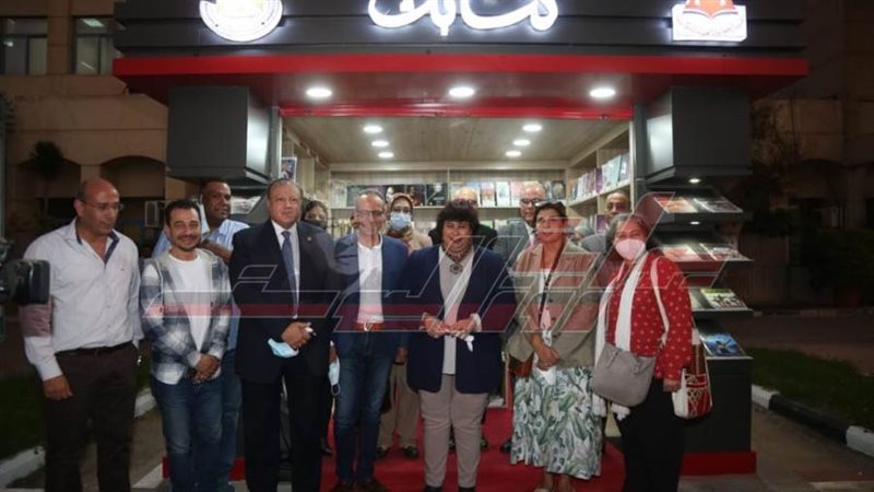 افتتاح كشك كتابك