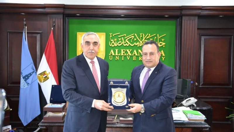 قنصوه يلتقي السفير