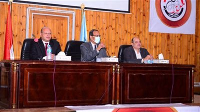 طلاب من أجل مصر بجامعة سوهاج تحتفل ببدء كرنفال الانتخابات الطلابية