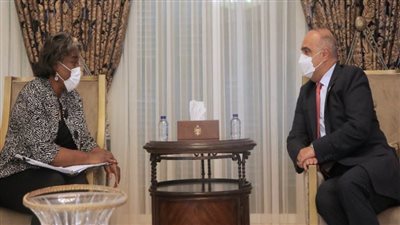 رئيس الوزراء الأردني يلتقي بسفيرة الولايات المتحدة الأمريكية لدى الأمم المتحدة