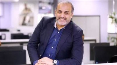 مفاجأة: لاعب صاعد يهدد ثلاثي الدفاع الأهلاوي