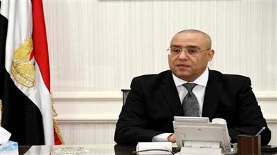 وزير الإسكان: تنفيذ 198 مشروعاً لمياه الشرب والصرف بـ 4 محافظات