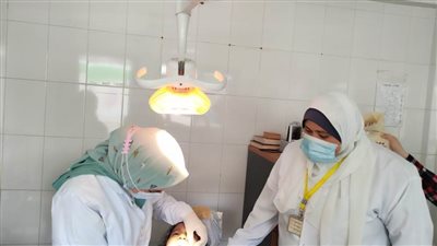 الكشف على ١٨٢٤ مواطنًا في قافلة طبية مجانية بدمنهور