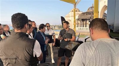 وزير الشباب والرياضة في جناح تكنو جيم