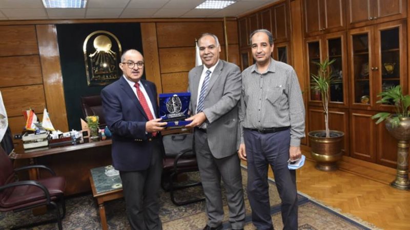 رئيس جامعة أسيوط