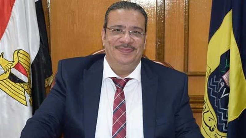 الدكتور أحمد زكي