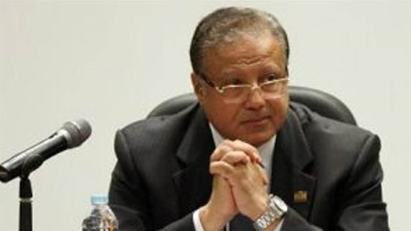 الدكتور هشام عزمي