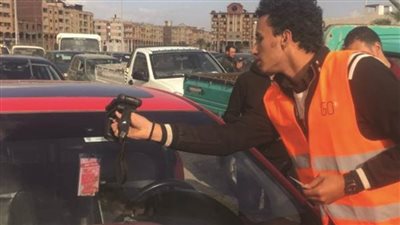    تحرير 2745 مخالفة عدم تركيب الملصق الإلكتروني ورفع 41 سيارة ودراجة متهالكة خلال 24 ساعة