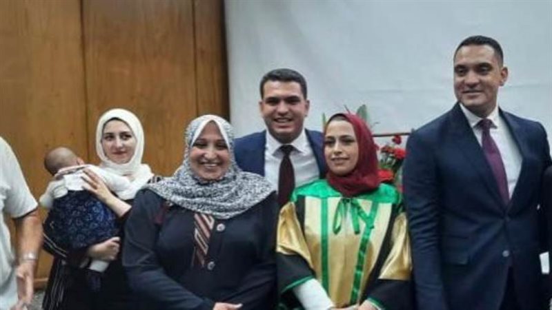 خلال مناقشة الرسالة