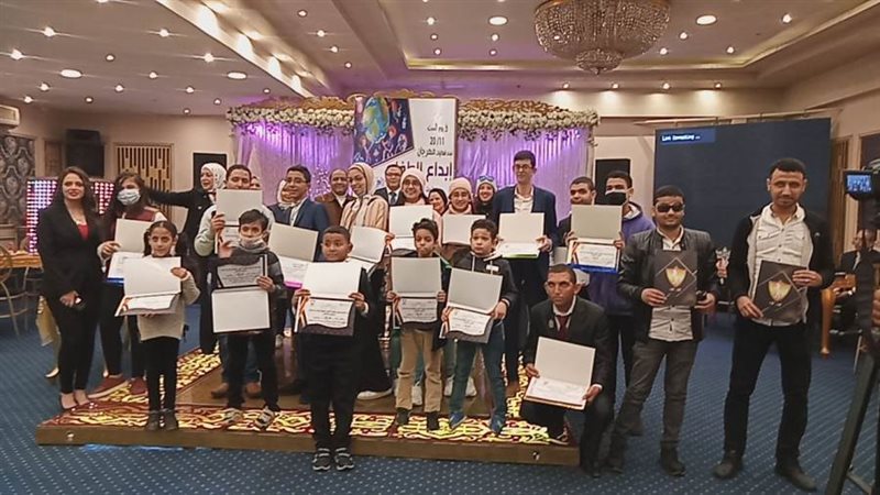 الأطفال المبدعين