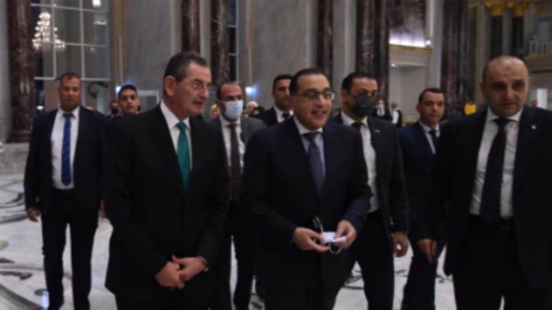 افتتاح رئيس الوزراء