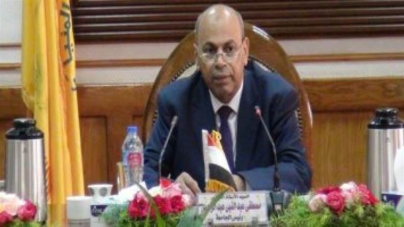 الدكتور مصطفى عبد