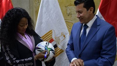 وزير الرياضة يستقبل أمين عام الفيفا وسكرتير عام الكاف
