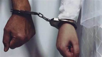 ضبط متهمين لقيامهما بسرقة مسكن بأسلوب 