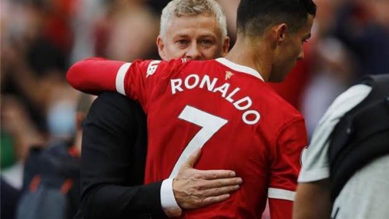 رونالدو يودع صديقه