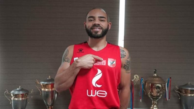 الأمريكي مايكل طومسون