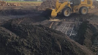 إزالة ١٤مكمورة فحم لمخالفة الشروط البيئية بالبحيرة