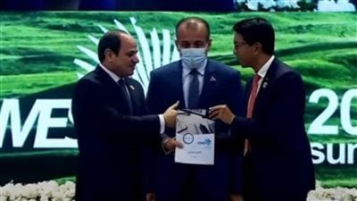 رئيس مدغشقر يسلم الرئيس السيسي التقرير السنوي للكوميسا