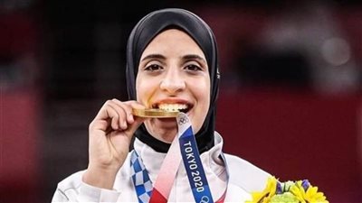 بالفيديو..لحظة إعلان فوز فريال أشرف بجائزة محمد بن راشد