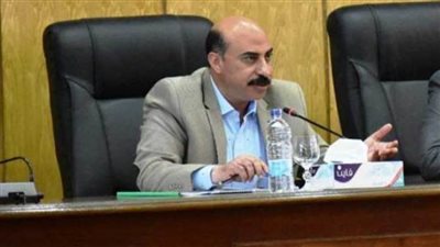 محافظ أسوان: إعطاء الأولوية لتسكين الأسر المتضررة من السيول بالمساكن البديلة