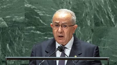 وزير الخارجية الجزائري يصل الكونغو لبحث الملف الليبي