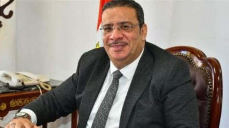 رئيس جامعة قناة السويس