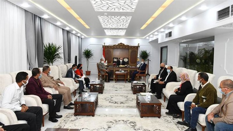 محافظ قنا أشرف الداودي