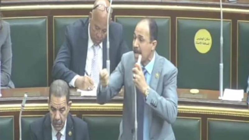 البرلماني احمد عقاطي