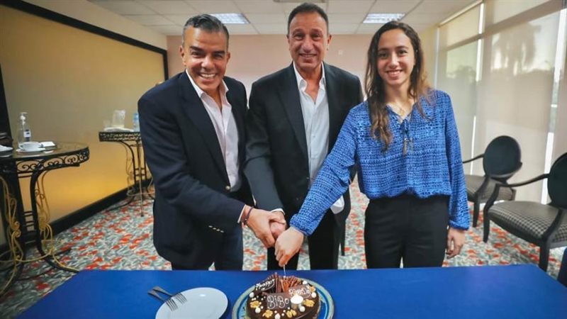 الخطيب ومي عاطف