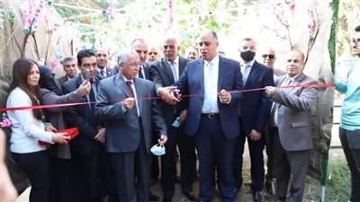 «عزوز» يفتتح مهرجان العسل المصري بحديقة الأورمان