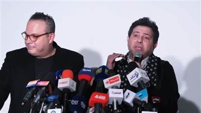 ننشر تفاصيل لقاء المطرب هانى شاكر في صالون 