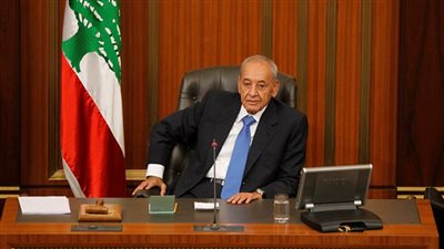 بري يدعو اللجان المختصة لدراسة قانون يفرض ضوابط استثنائية على التحويلات المالية بلبنان